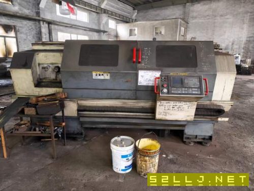 大连机床厂61501.5米数控车床，82大主轴孔，长度1.5米.