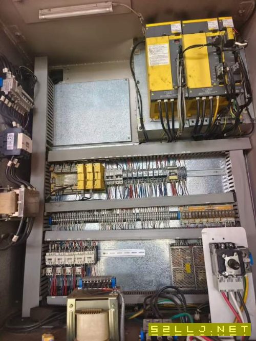 台湾原装荣田460数控立车,同款两台,法兰克TD系统,1.