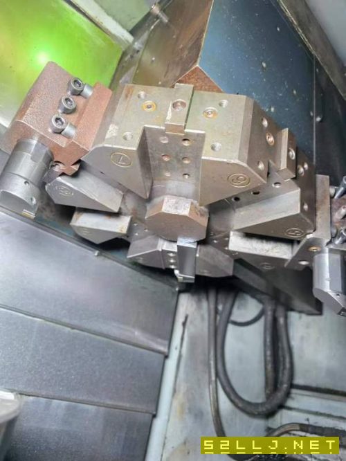 油机320数控立车，配15寸卡盘，发那科系统