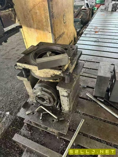 苏州工厂在位处理海天6028龙门加工中心，工作台2.5