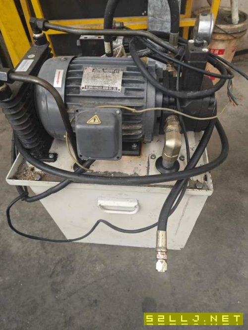 出售原装谭佳255四轴,带尾座,法拉克系统,带线,带.