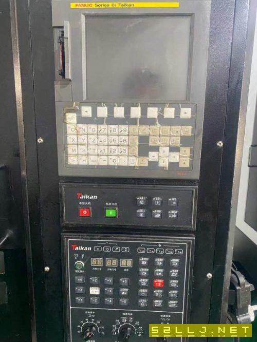 买下两台工厂在位台群T-V6加工中心，高配发那科OI-MF1.