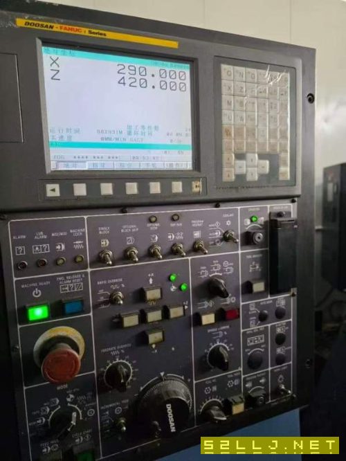 同款两台斗山Lynx225数控车床，发那科系统，配液压6寸.