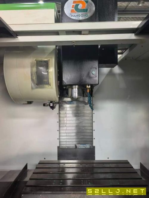 同款两台2023年汉工科技850三轴滚柱线轨X轴6滑块BT40.