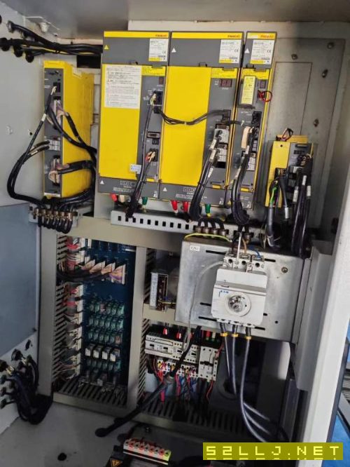 台湾程泰GA-2000数控车床，硬车神器8寸12工位带尾顶，.