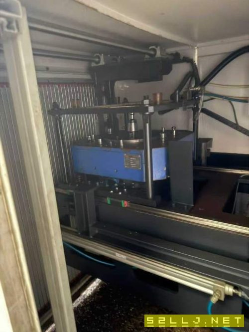 纽威4033工作台2x4米门宽3.3门高1.6米，带全自动铣头.