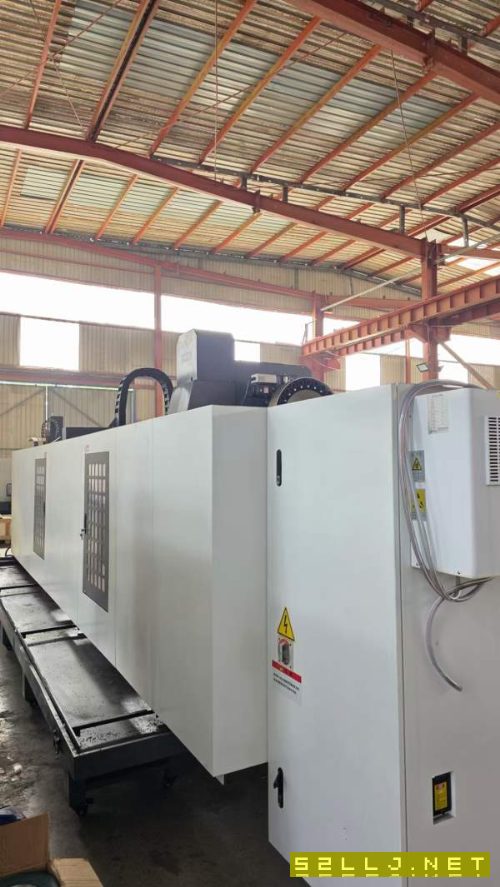 普拉迪PYC4500型材加工机，全铸件床身的配机型，FANUC.