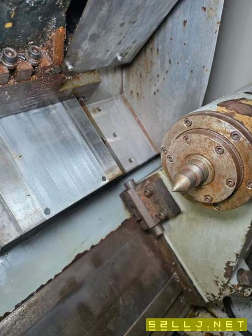 同款两台苏州纽威504数控车床，10寸卡盘，8工位刀塔，.