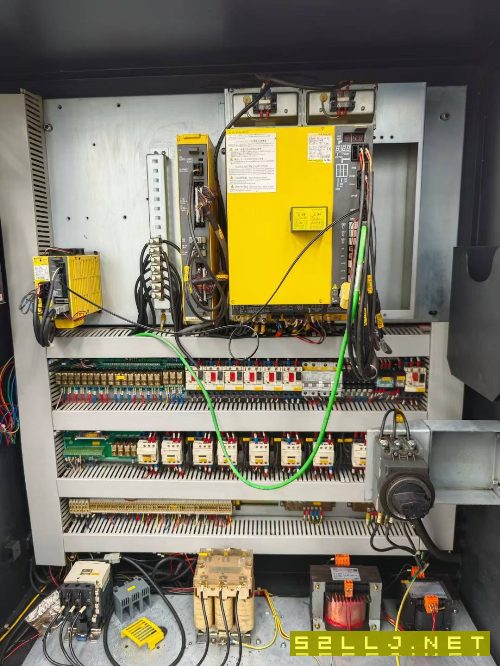出售2016年纽威702加工中心
