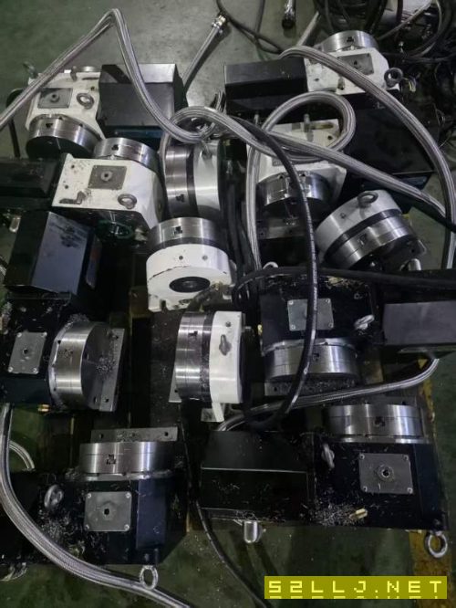 20套200四轴，去年买的安装未用，配三菱系70或80系统.