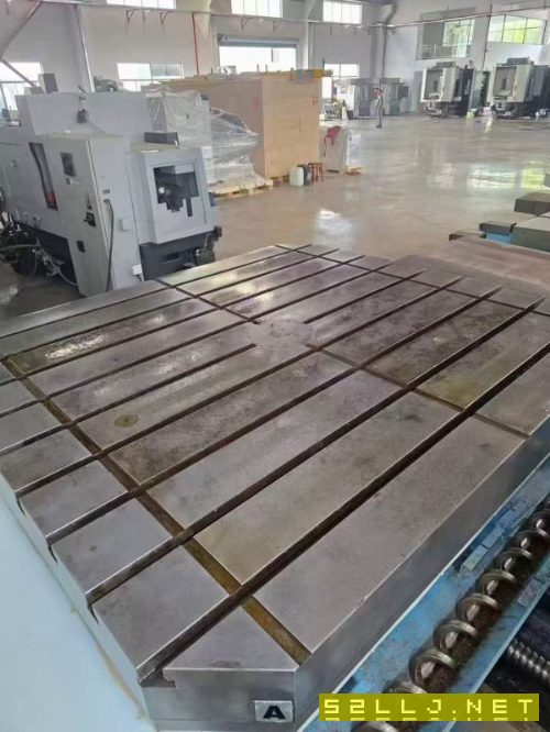 远东130数控镗台湾远东数控镗铣床BMC-135，BT50主轴带.