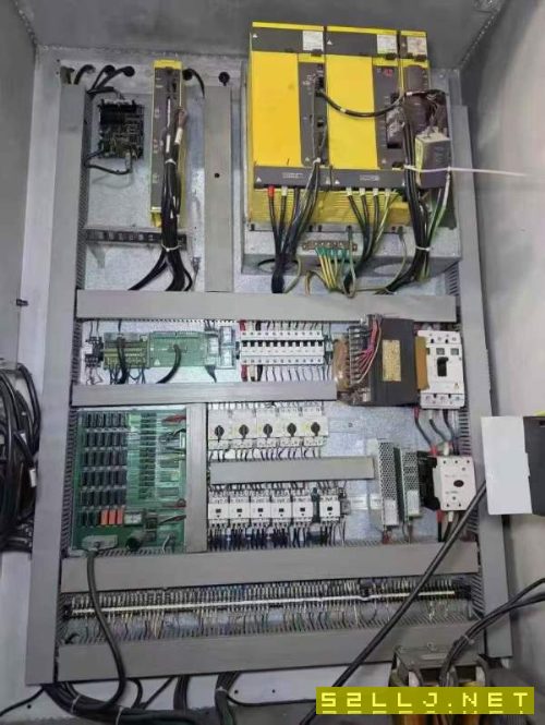 油机数控立车YV320