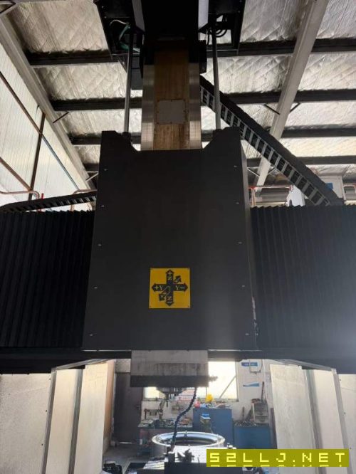 新定台群4030龙门加工中心，工作台2米4米，门宽3米，.