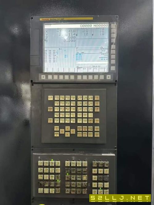 沈阳800双工位卧加，正T结构千分度，带光栅齿轮头带中.