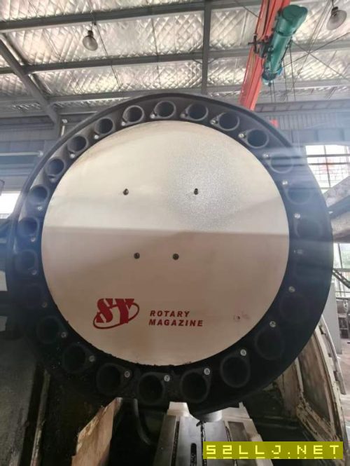 宝鸡850加工中心，三轴硬轨，机械臂刀库，发那科MD系.