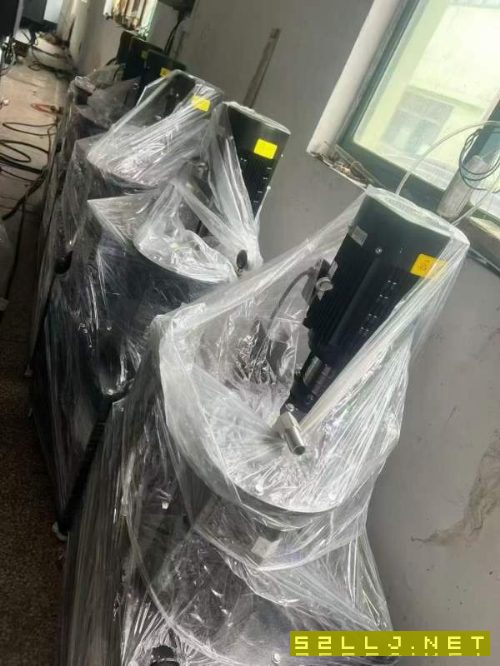 现货同款还有2台全新1166加工中心，系统三菱M80带主轴.