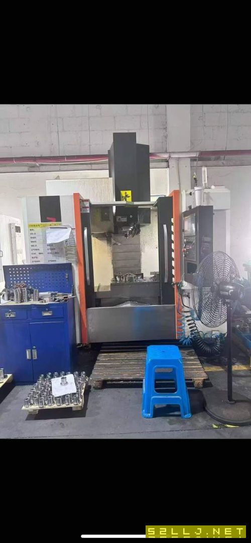 浙江迈兴途V856立式加工中心、发那科plus系统、三轴线.