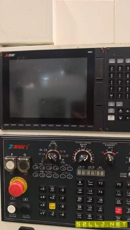 乔峰EV-1160加工中心一台，23年设备，三菱m80系统三轴.
