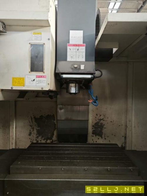 永华1060加工中心,重型机、自重7吨,三轴45滚柱线轨.