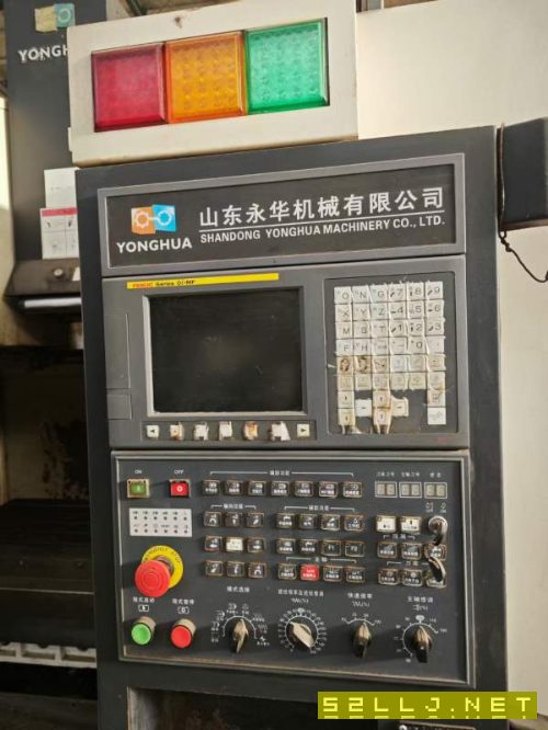 永华1060加工中心，重型机、自重7吨，三轴45滚柱线轨.