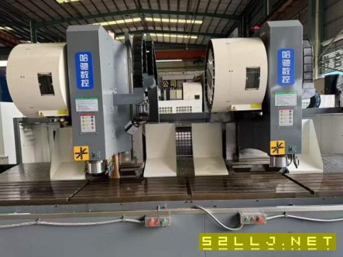 准新机4500哈驰全铸件重型加工中心，BT40主轴，双主轴.