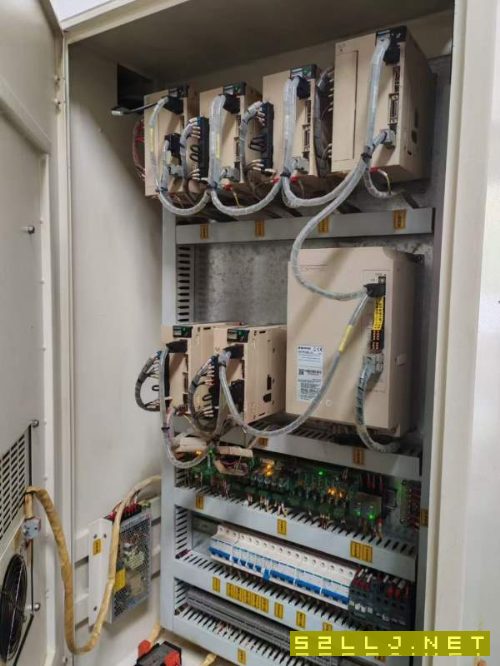 捷程12工位伺服刀塔44Y46机1台，新代21TB-E系统，安川.