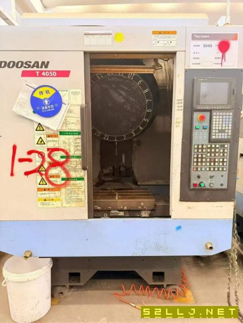 斗山T4050钻攻中心三菱M70系统21把刀库2015年