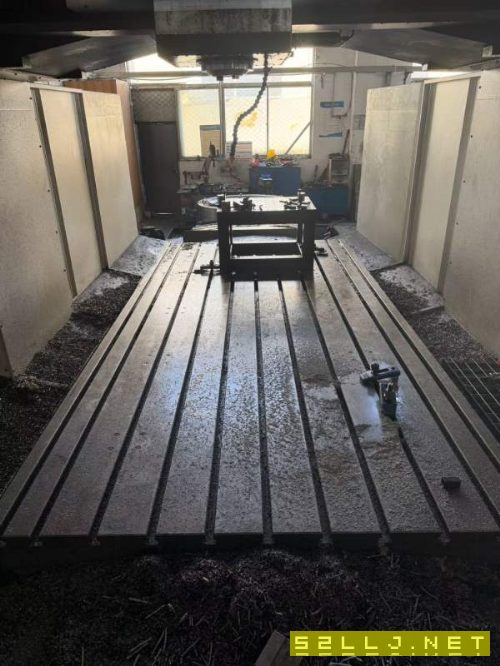 台群4030龙门加工中心，工作台2米4米，门宽3米，门高1.