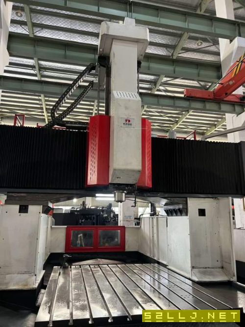 泰德3027龙门加工中心，工作台2300/3000mm，门宽2700m.