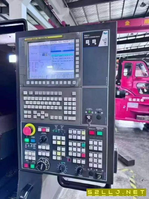 精品斗山数控车床5台斗山PUMA700L，加工长度3米。斗山.