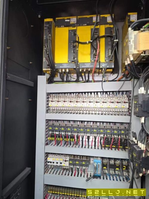 斗山655/50加工中心，BT50主轴带中心出水，Z轴加高，.