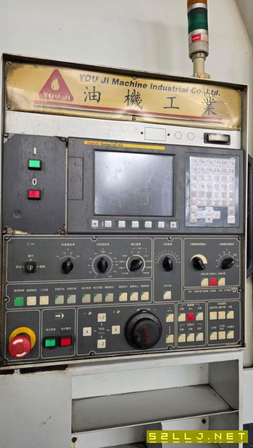 台湾油机KV500E数控立车，配21寸液压卡盘，发那科TD系.