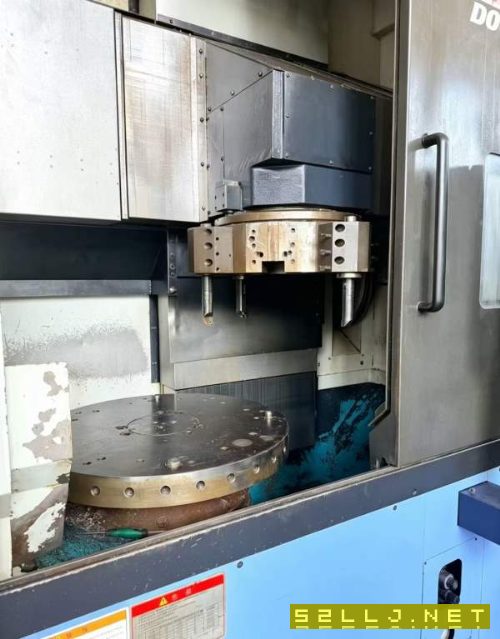 斗山PUMAV835数控立车同款两台发那科系统八工位刀塔72.