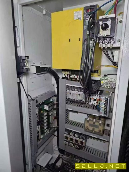 日本泷泽CX-15数控车床，发那科系统，带排屑机，6寸卡.