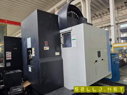 斗山DNM655/50加工中心，三轴线轨，配BT50主轴8000转.