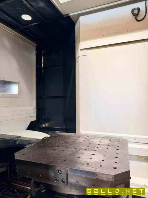 韩斗山NHP-8005卧式加工中心，工作台:mm千分度转台行.