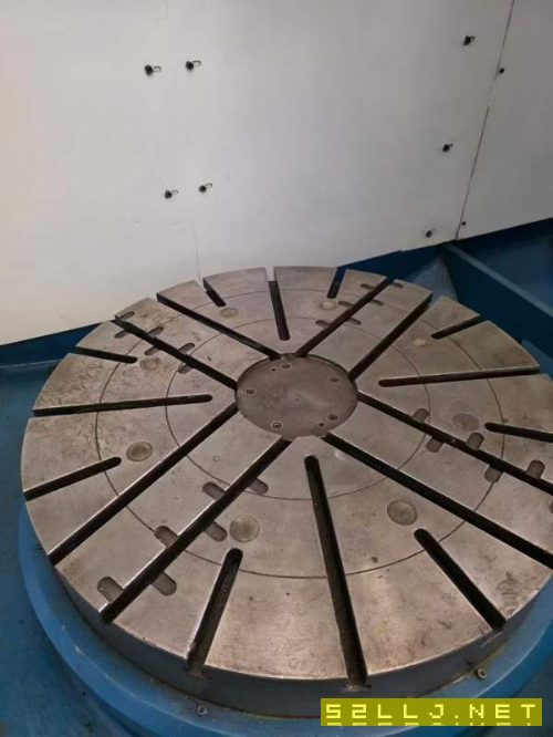 油机800立车，同款两台方滑枕