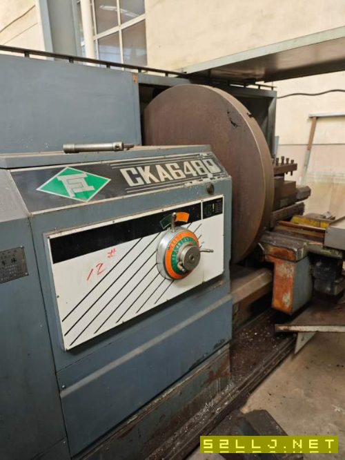 福州机床6480数控卧车，加工直径800mm，加工长度750mm.