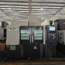 同款两台日本津上VA4高速高精加工中心，主电机18.5KW.