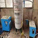 明天提货，能出价的来谈台机正身、买机器送压空机工厂.