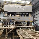 2000吨单缸液压机，用的上联系